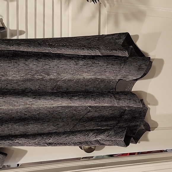NWT, Soft Surroundings Salvaza Silver Gray Velvet Midi Dress sz M (10-12) - Picture 11 of 11